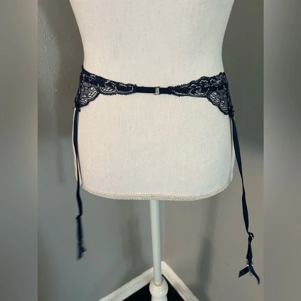 Victoria's Secret Very Sexy Starstruck Garter Belt size XS/S/